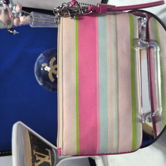 Coach Soho Pastel Striped Wristlet W/ Pink leather Piping, Wristlet, Front Snap - Picture 11 of 16